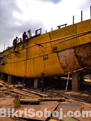 Sand carrying ship